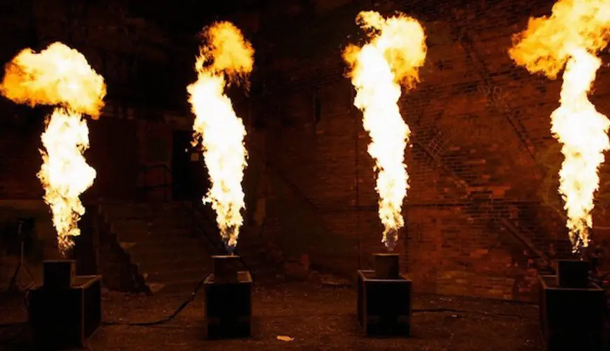 Macchine fiamme reali - flame machine Macchine fiamme reali - flame machine