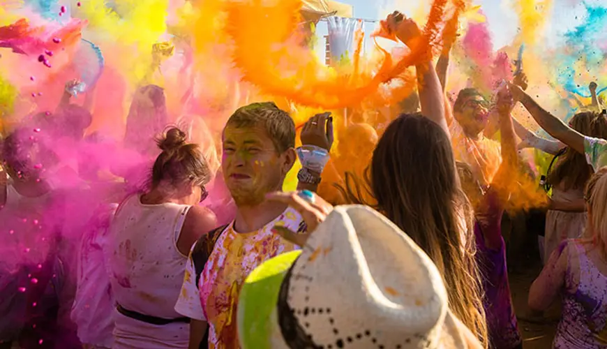 Holi party - Festa dei colori - polveri colorate