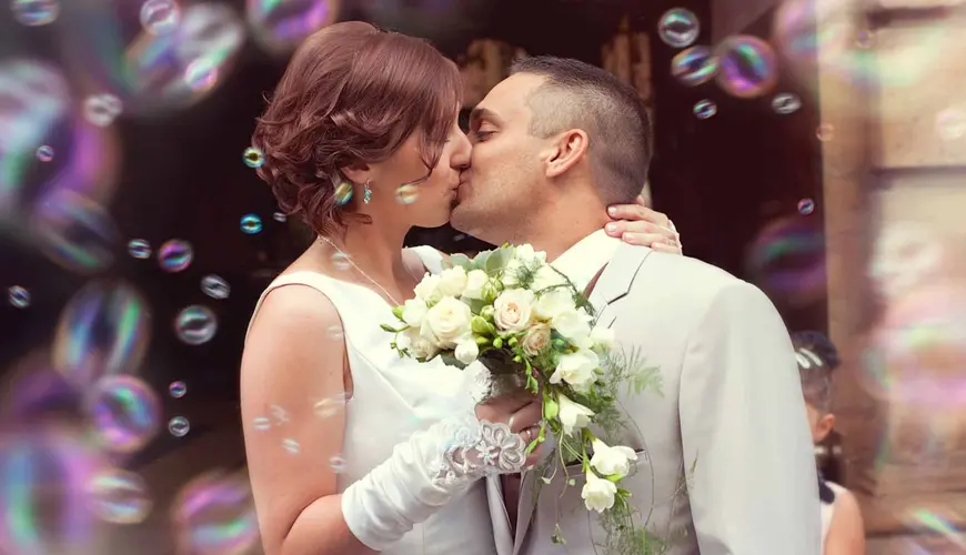 Scenografia con bolle di sapone matrimonio