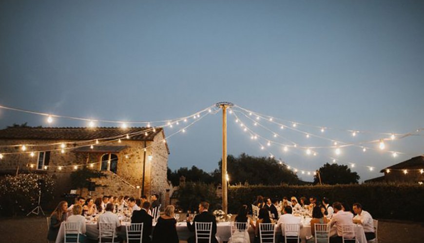 Illuminazione esterna matrimonio