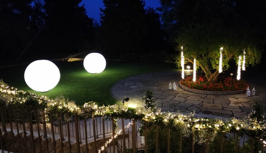 Sfere luminose gonfiabili ø 2mt con illuminazione bianca o colorata