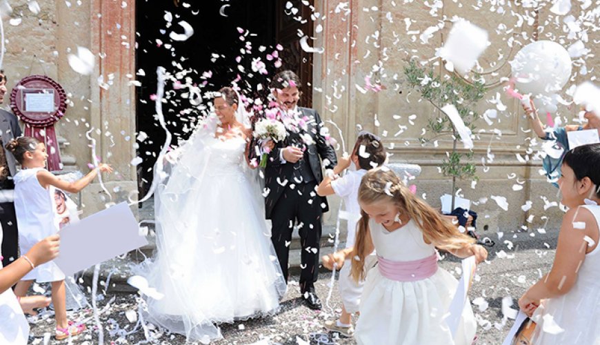 Lancio coriandoli matrimonio