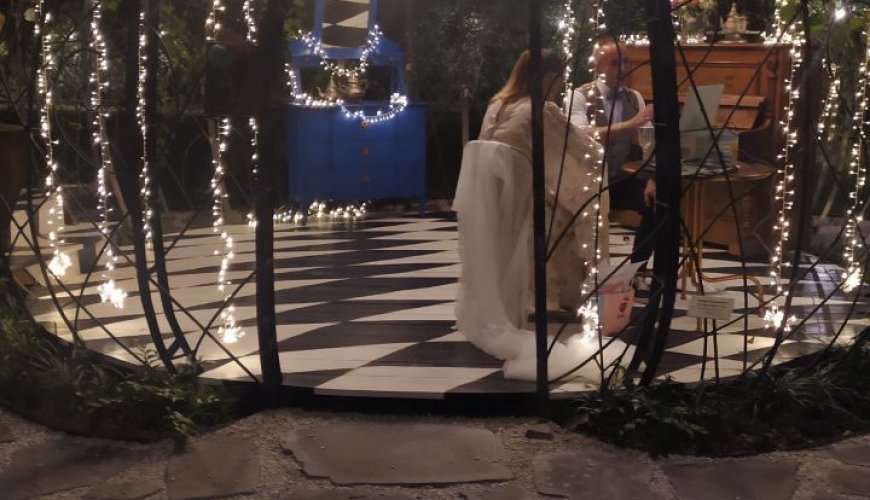 Luminarie, tende, sfere, cieli stellati e alberi luminosi per matrimonio Luminarie, tende, sfere, cieli stellati e alberi luminosi per matrimonio