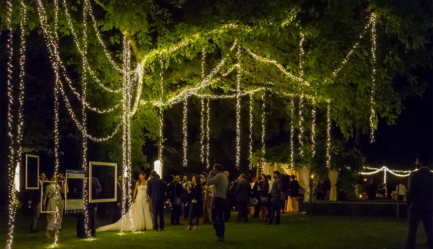 Luminarie, tende, sfere, cieli stellati e alberi luminosi per matrimonio Luminarie, tende, sfere, cieli stellati e alberi luminosi per matrimonio