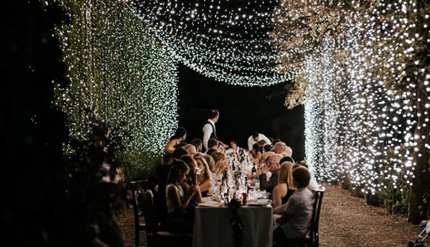 Luminarie, tende, sfere, cieli stellati e alberi luminosi per matrimonio Luminarie, tende, sfere, cieli stellati e alberi luminosi per matrimonio