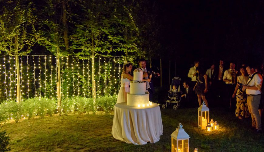 Luminarie, tende, sfere, cieli stellati e alberi luminosi per matrimonio Luminarie, tende, sfere, cieli stellati e alberi luminosi per matrimonio