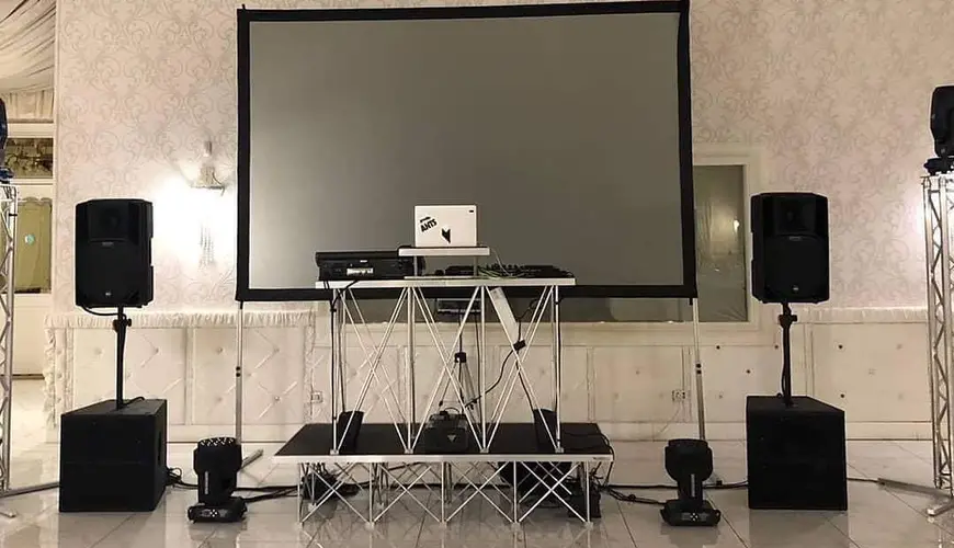 Schermo standard da proiezione frontale