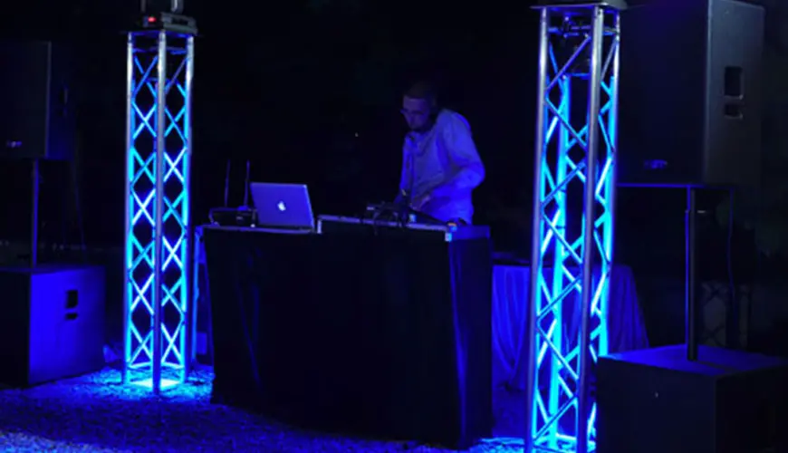 Service completo audio, luci e dj matrimonio Service completo audio, luci e dj matrimonio