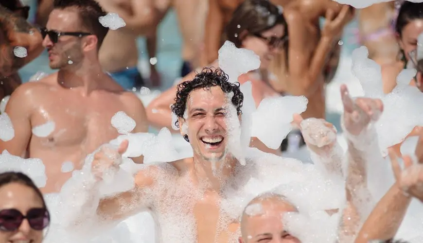 Schiuma party Schiuma party