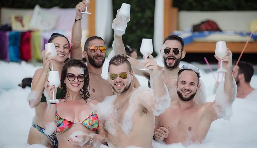 Schiuma party Schiuma party