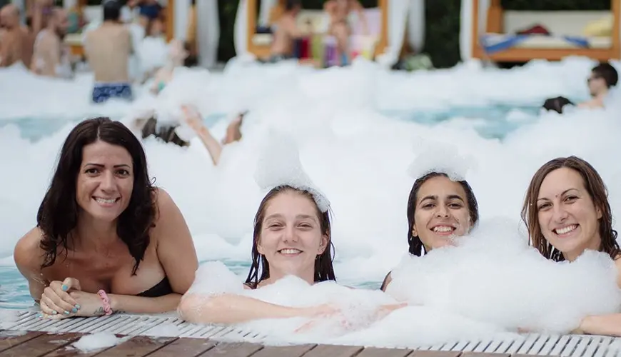 Schiuma party Schiuma party