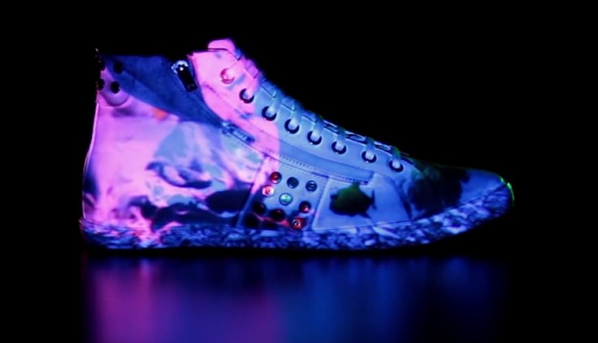 Video mapping shoes Video mapping shoes