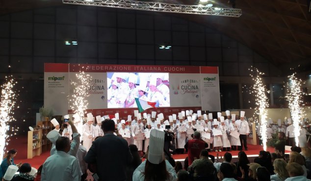 FIC Federazione Italiana Cuochi - Fontane luminose