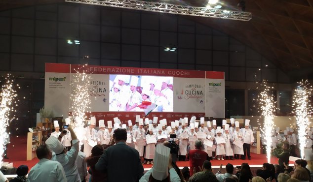 FIC Federazione Italiana Cuochi - Fontane luminose