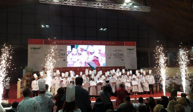 FIC Federazione Italiana Cuochi - Fontane luminose
