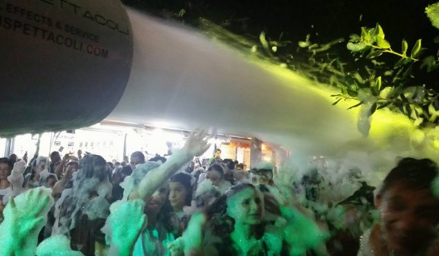 Street foam party