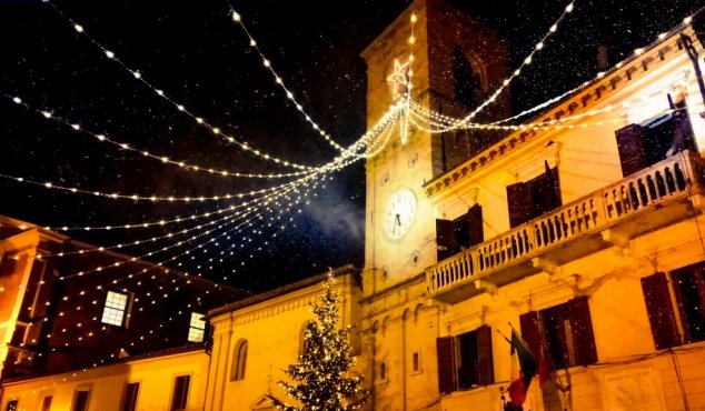 E' Natale a Mombaroccio - nevicata