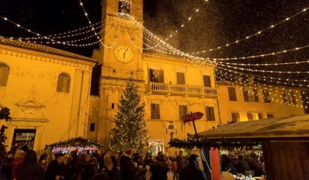 E' Natale a Mombaroccio - nevicata