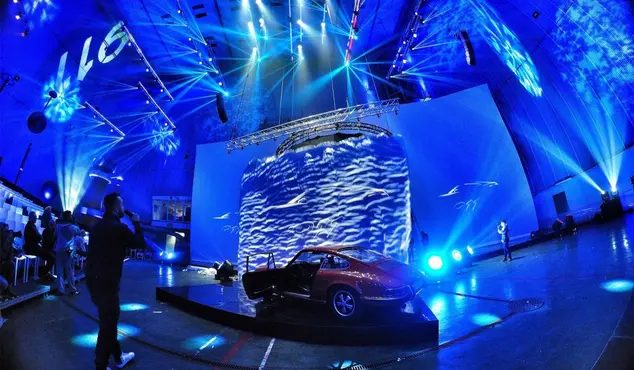 Caduta automatica teli o fondali